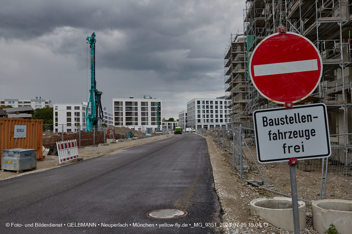 25.07.2023 - Rundgang im Alexisquartier in Neuperlach